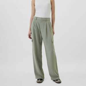 NWT GAP Sage Green Cargo Pants